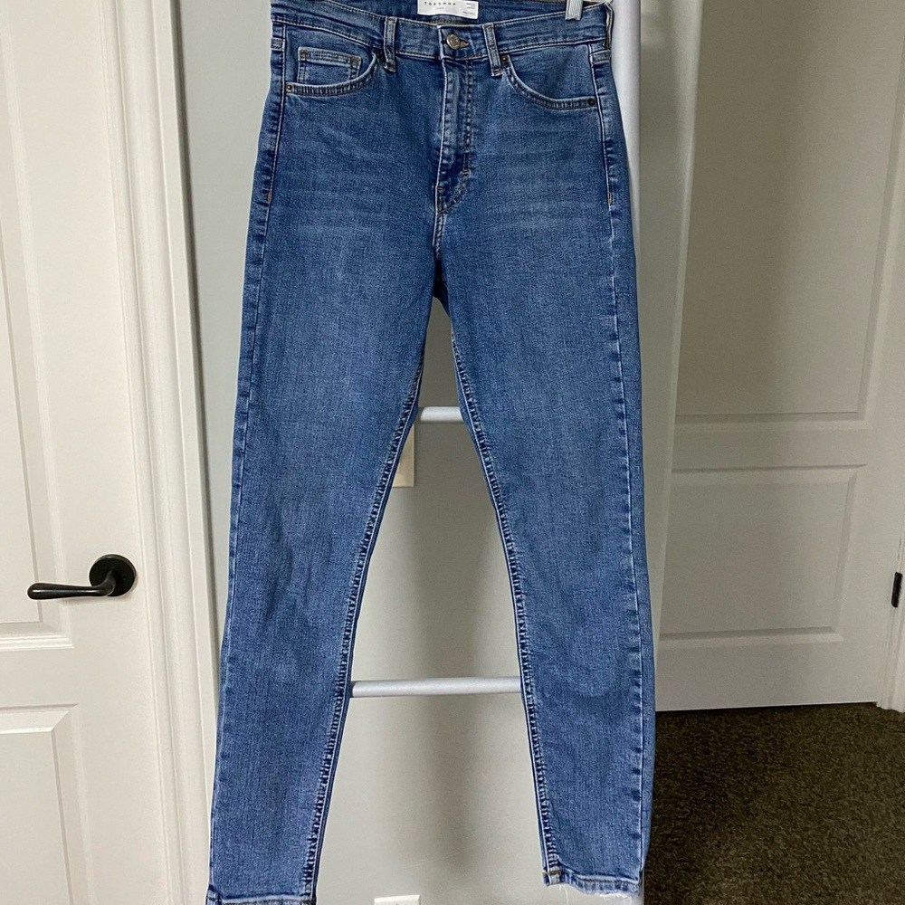 Topshop Jamie Jean - W28 L30. Never worn